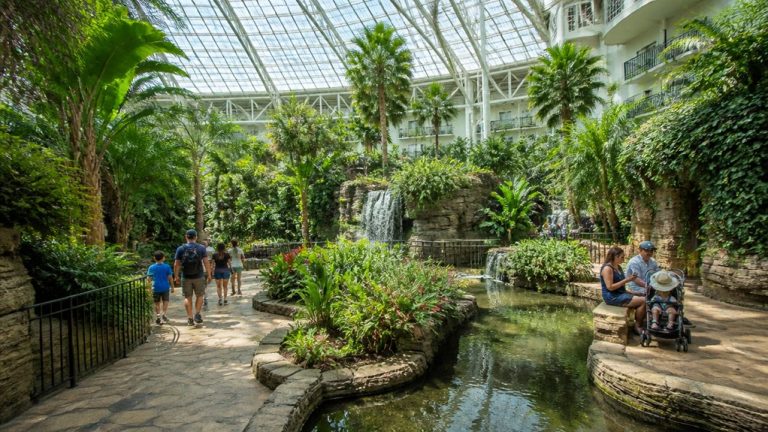 gaylord opryland and opry mills