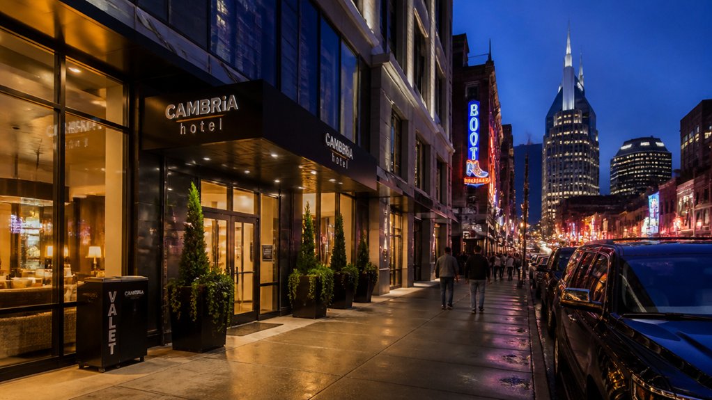 hotels near broadway downtown nashville