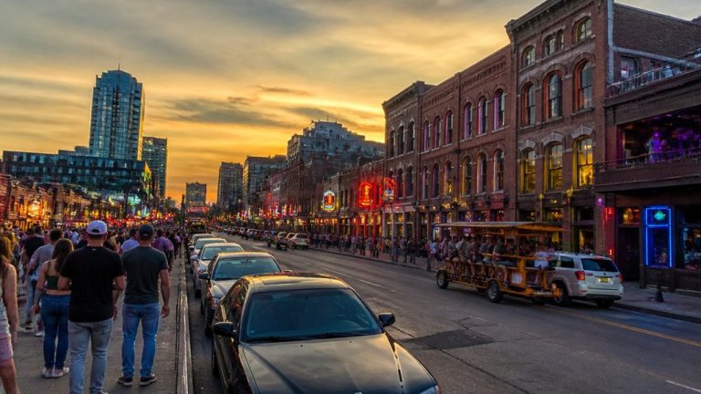 Lower Broadway Nashville Guide