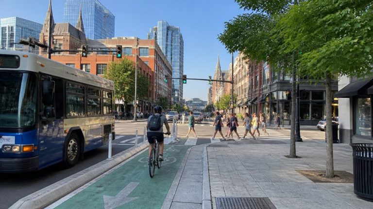 How to Get Around Nashville Without a Car