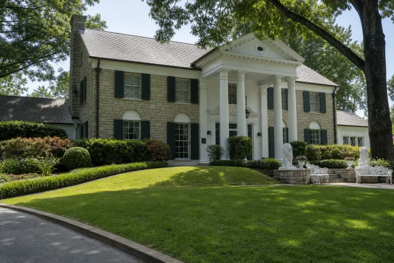Nashville to Memphis Graceland and Sun Studio Tour Guide